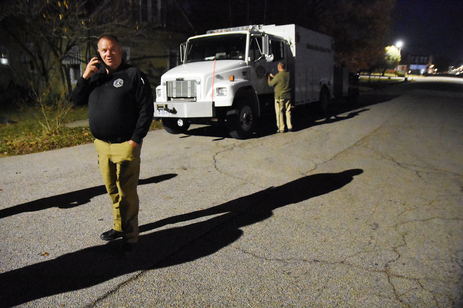 SHERIFF SCOTT EILER receives an update on Hyde’s medical status after he was transported to Mercy Washington for a “fit for confinement” examination following his arrest. The Missouri State High Highway Patrol’s Bomb Squad is parked behind him.